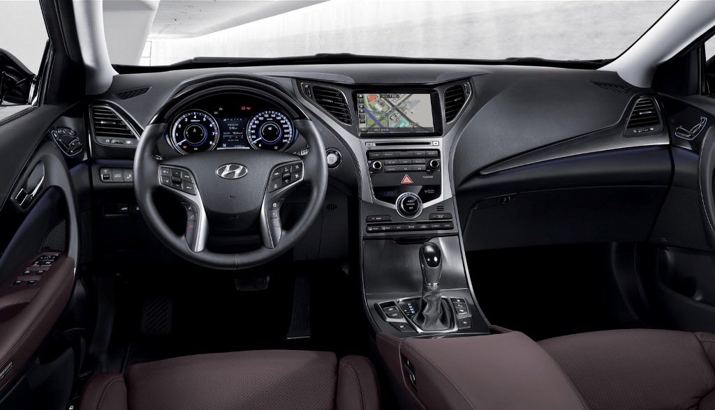 2015 Hyundai Grandeur Dashboard