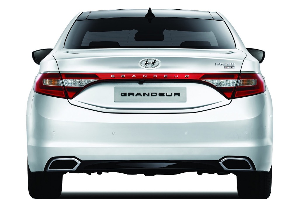 2015 Hyundai Grandeur Rear