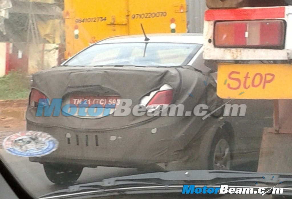 2015 Hyundai Verna Facelift Spied Chennai