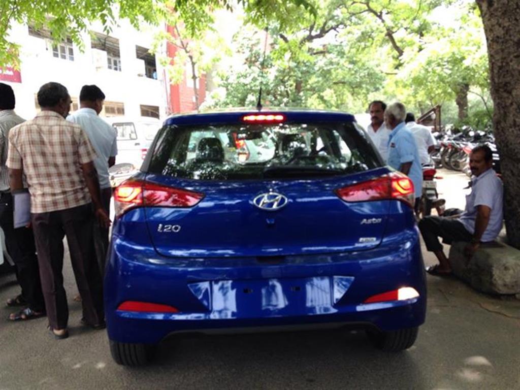 2015 Hyundai i20 Spy Shot Rear