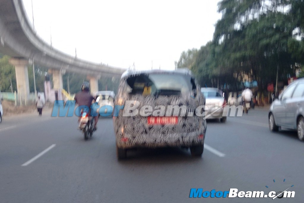 2015 India Spec Renault Lodgy Spied