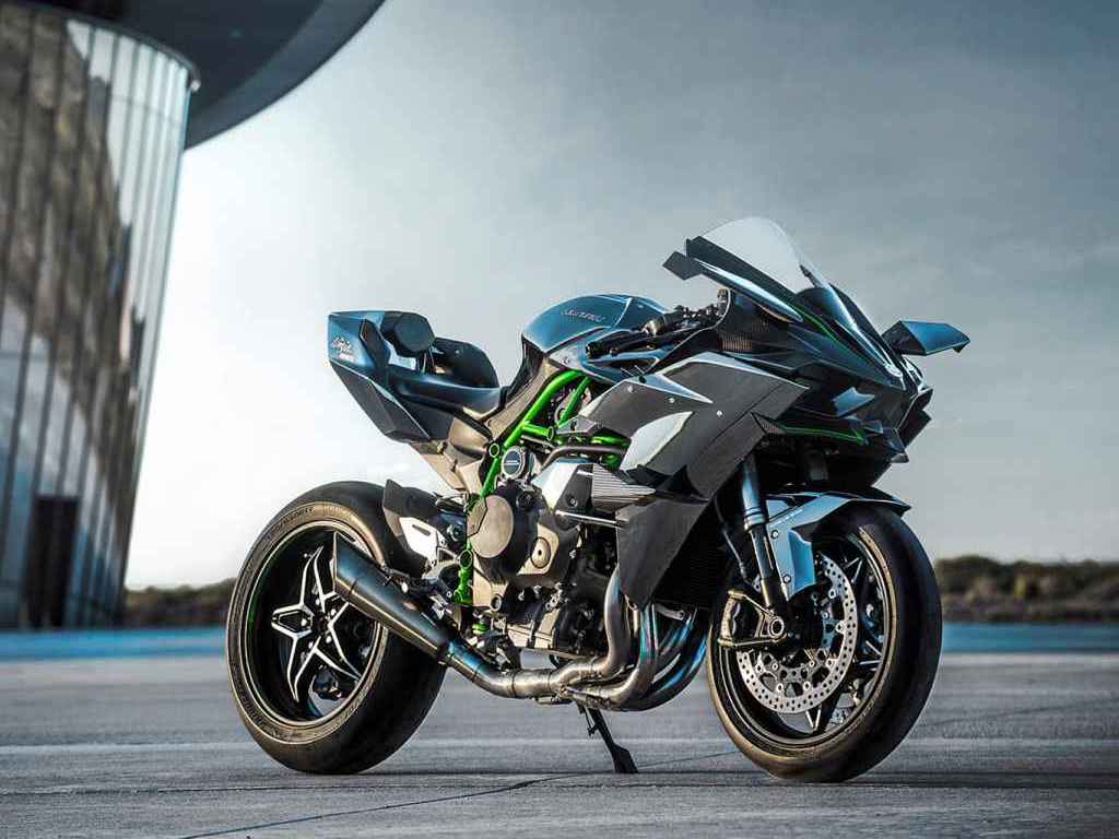 Kawasaki H2R km/hr In 26 Seconds [Video]