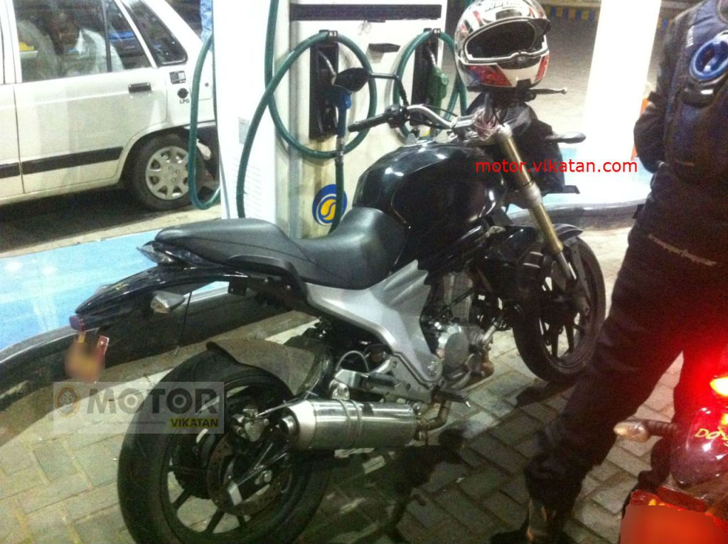 2015 Mahindra Mojo Spy Shot