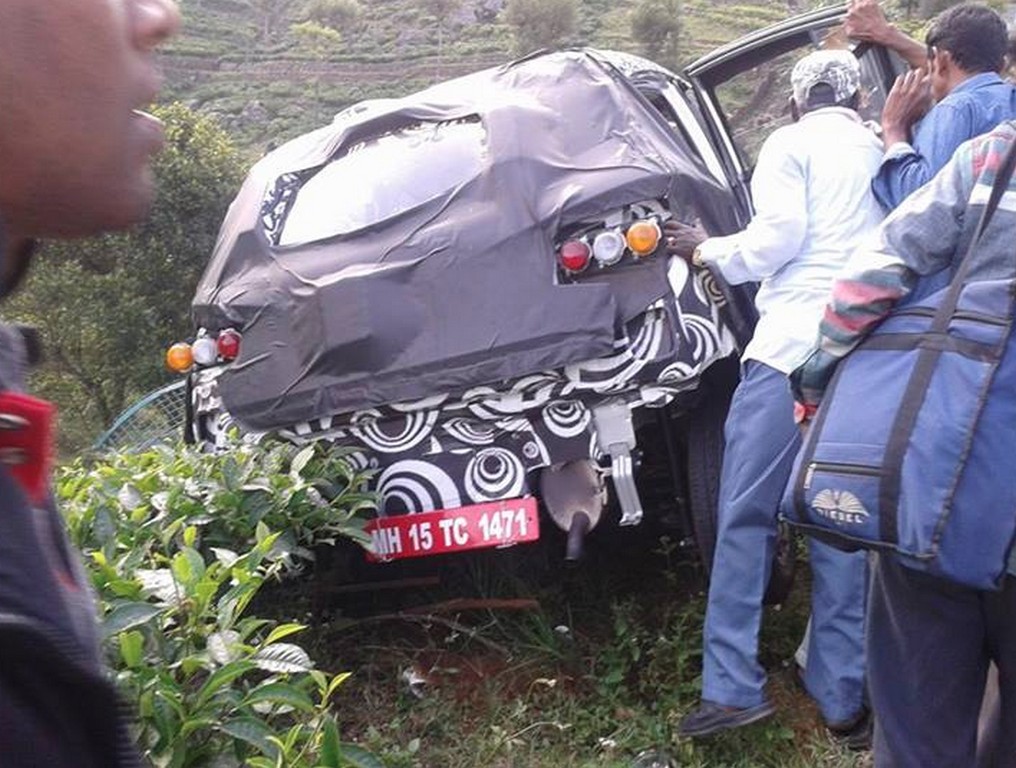 2015 Mahindra S101 Testmule Crash Rear