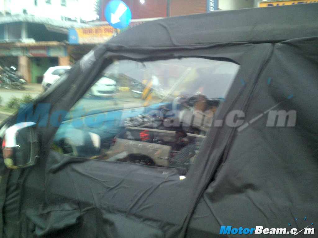 2015 Mahindra U301 Centre Console Spied