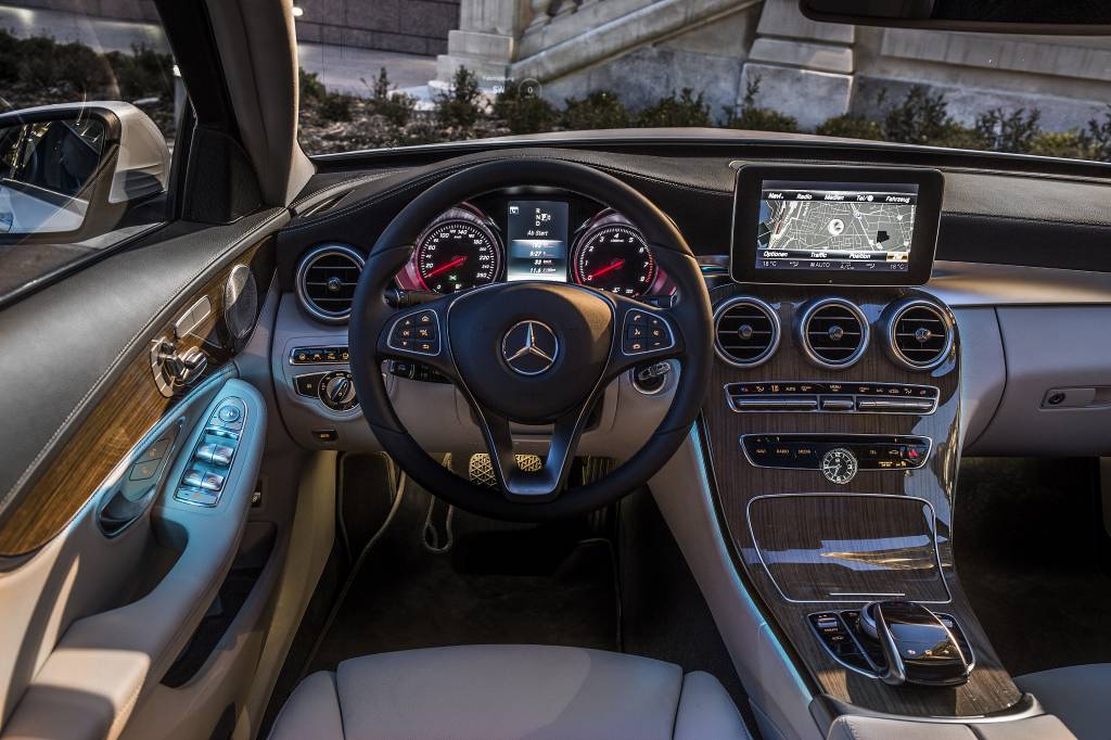2015 Mercedes-Benz C-Class User Experience