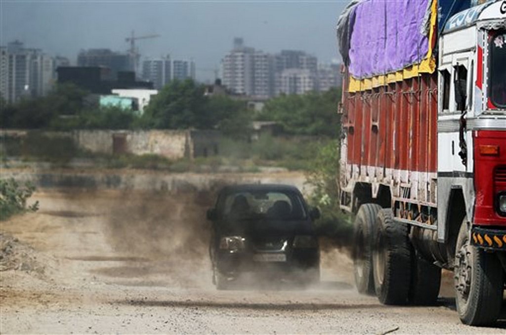 2015 Polluting Truck