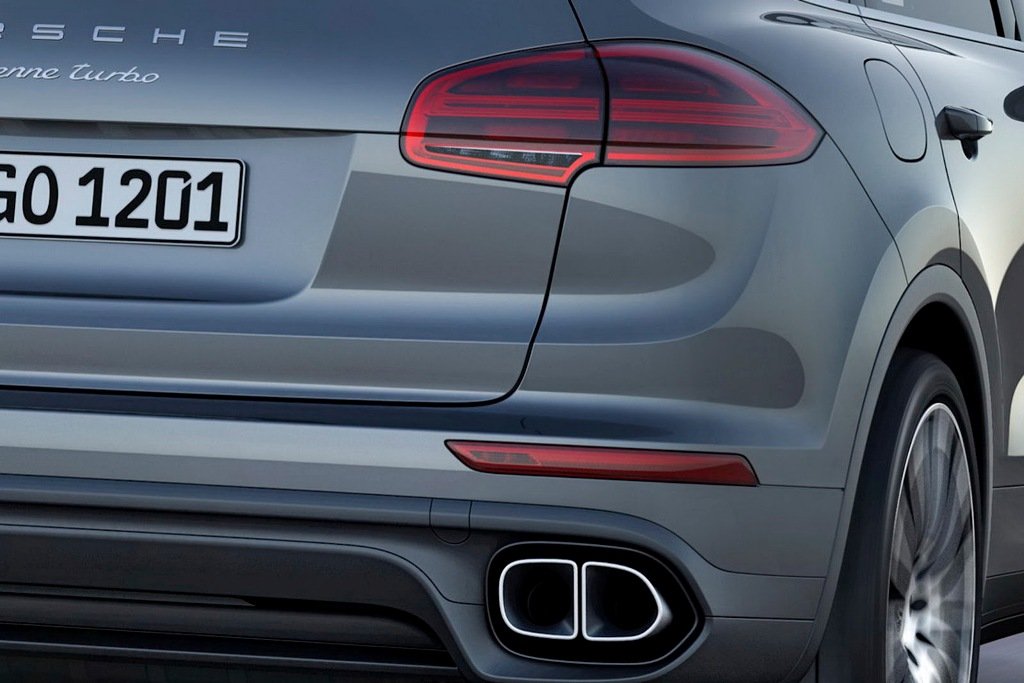 2015 Porsche Cayenne Turbo Exhaust