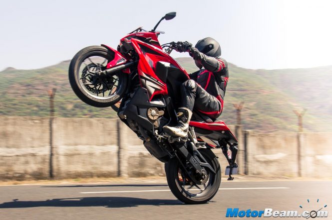 2015 Pulsar RS 200 ABS Review