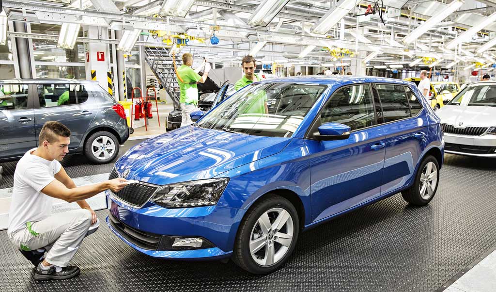 2015 Skoda Fabia Production Assembly Line