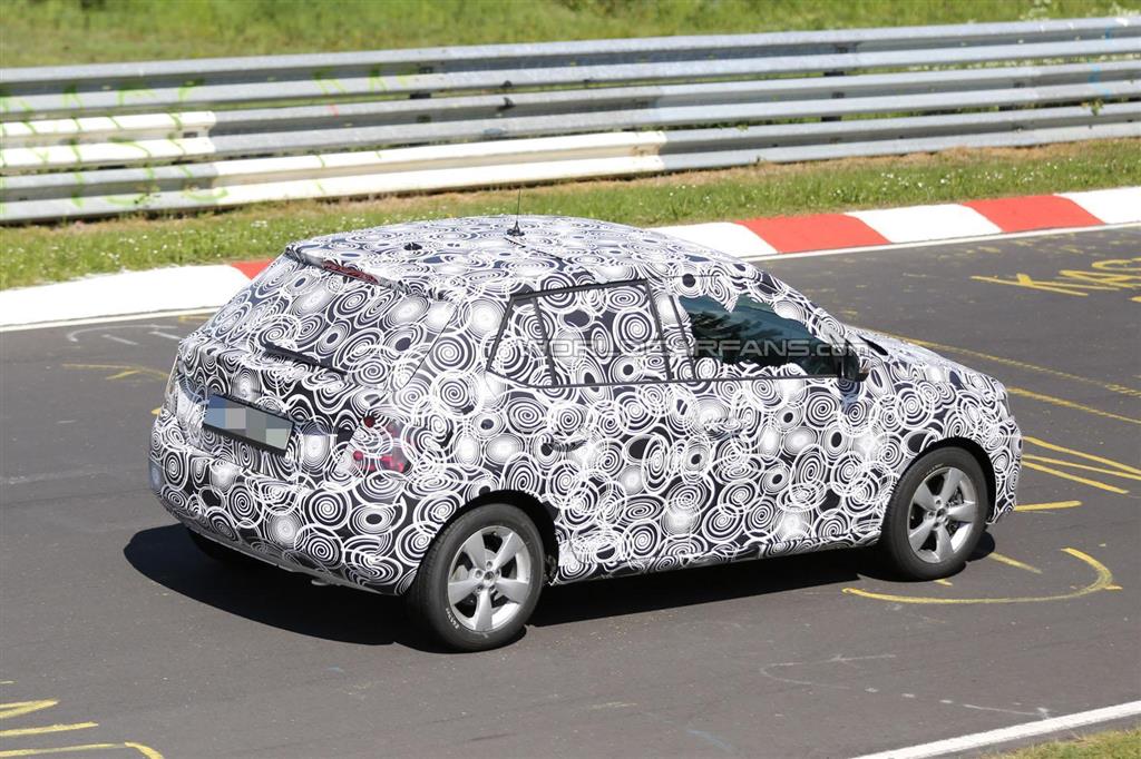 2015 Skoda Fabia Spy Pictures Side