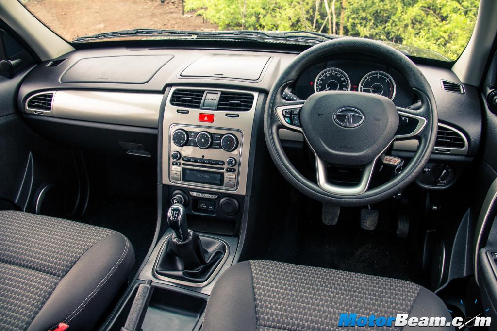 2015 Tata Safari Storme vs Mahindra XUV500