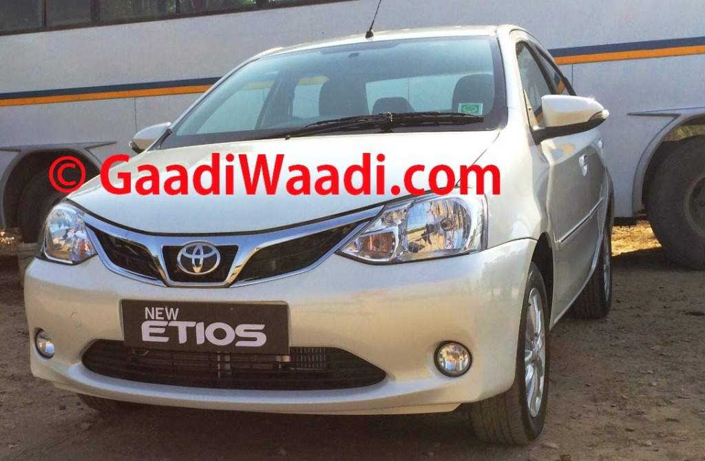 2015 Toyota Etios Facelift Spied Front