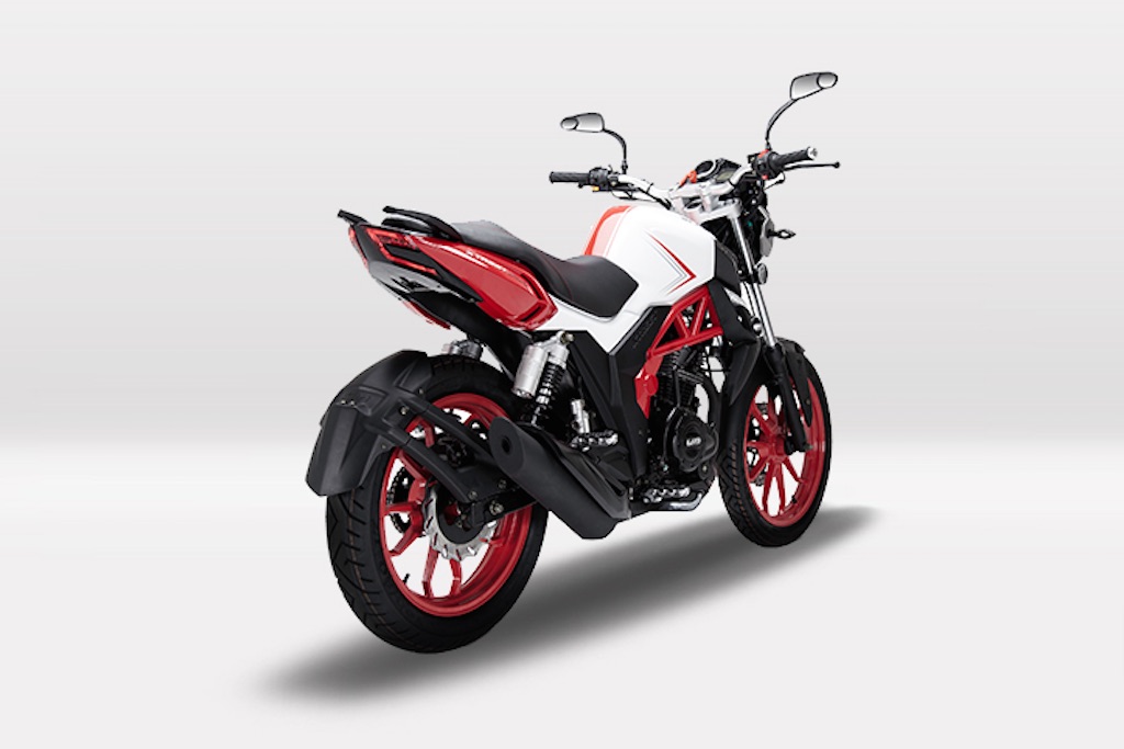 2015 UM Xtreet R Specifications