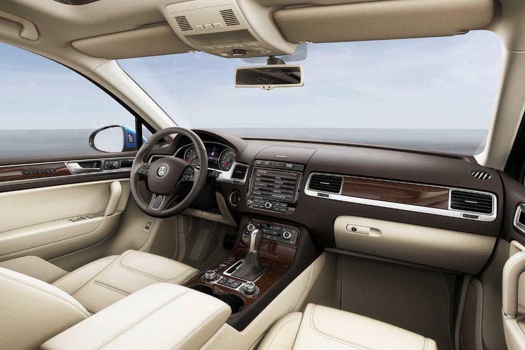 2015 VW Touareg Interior