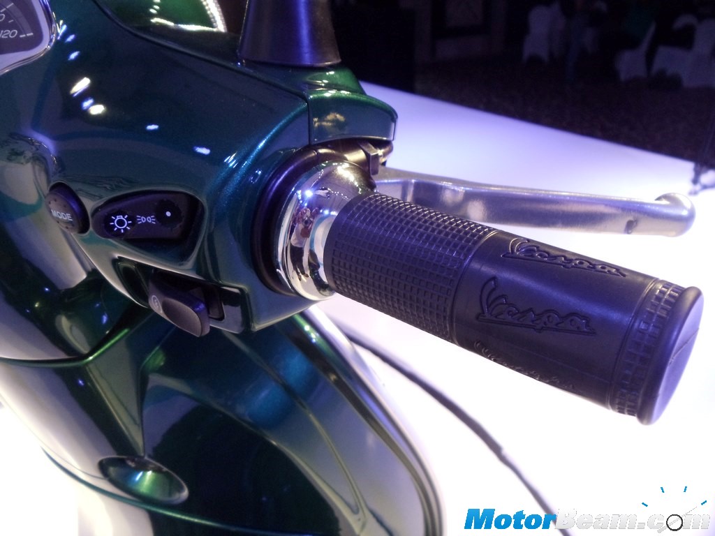 2015 Vespa VXL Switchgear