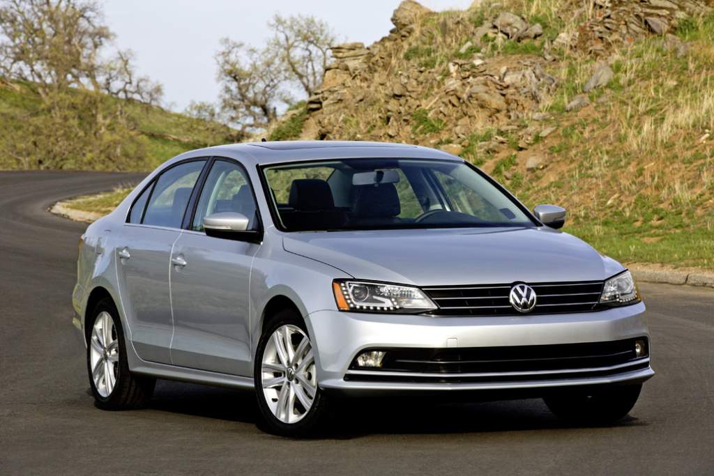 2015 Volkswagen Jetta Front