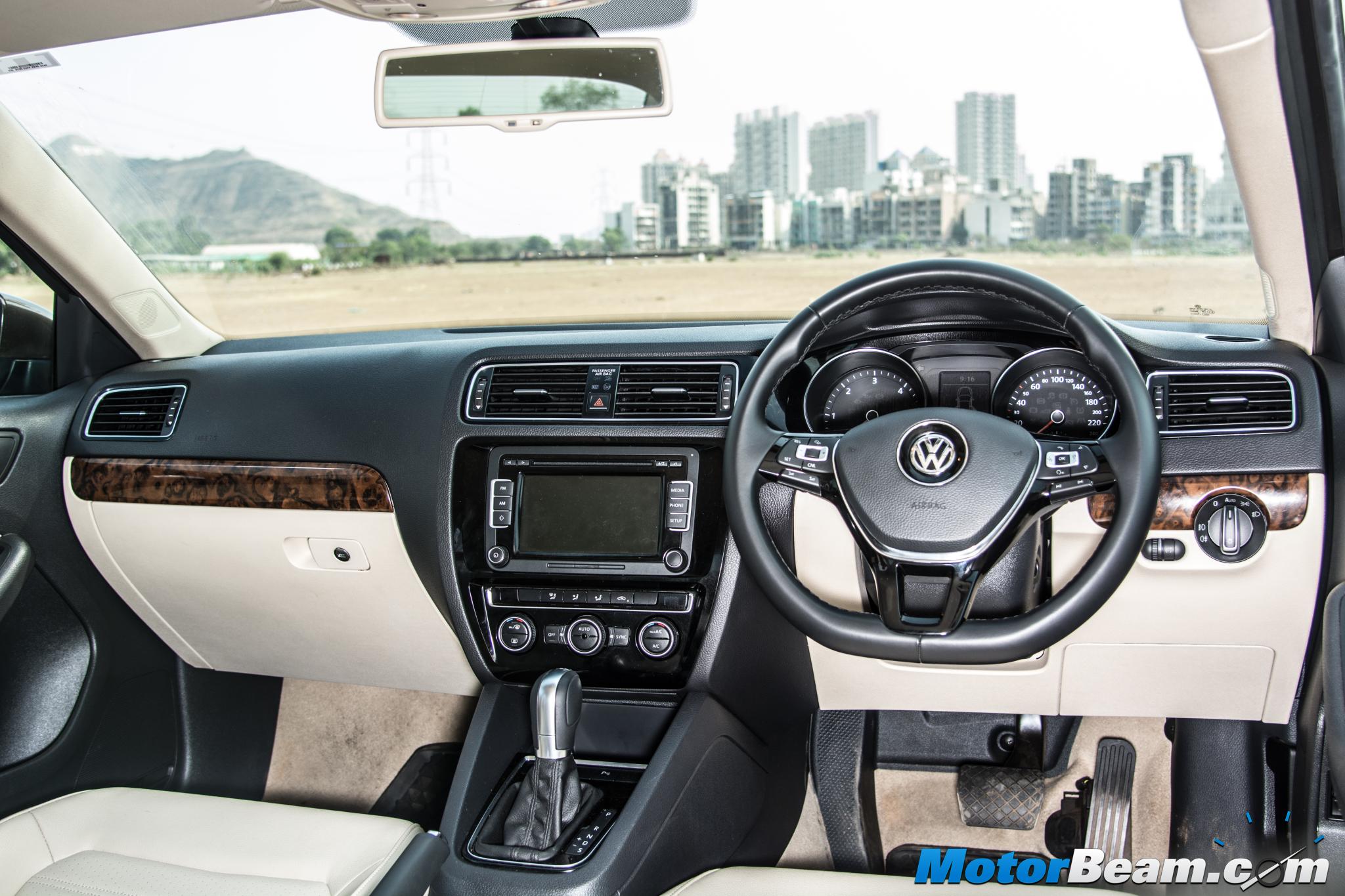 2015 Hyundai Elantra Vs Volkswagen Jetta Vs Skoda Octavia