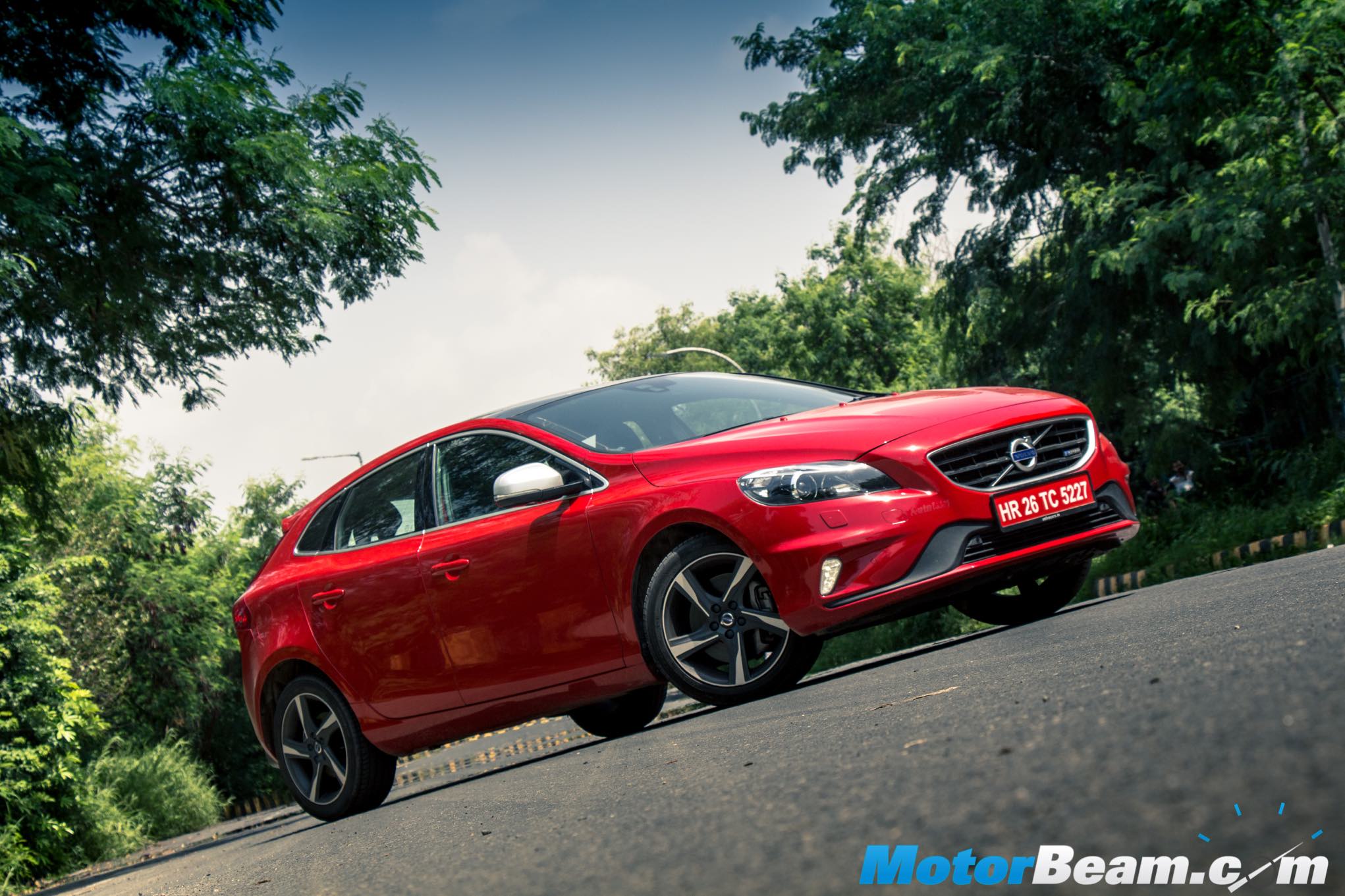 2015 Volvo V40 Hatchback Test Drive Review