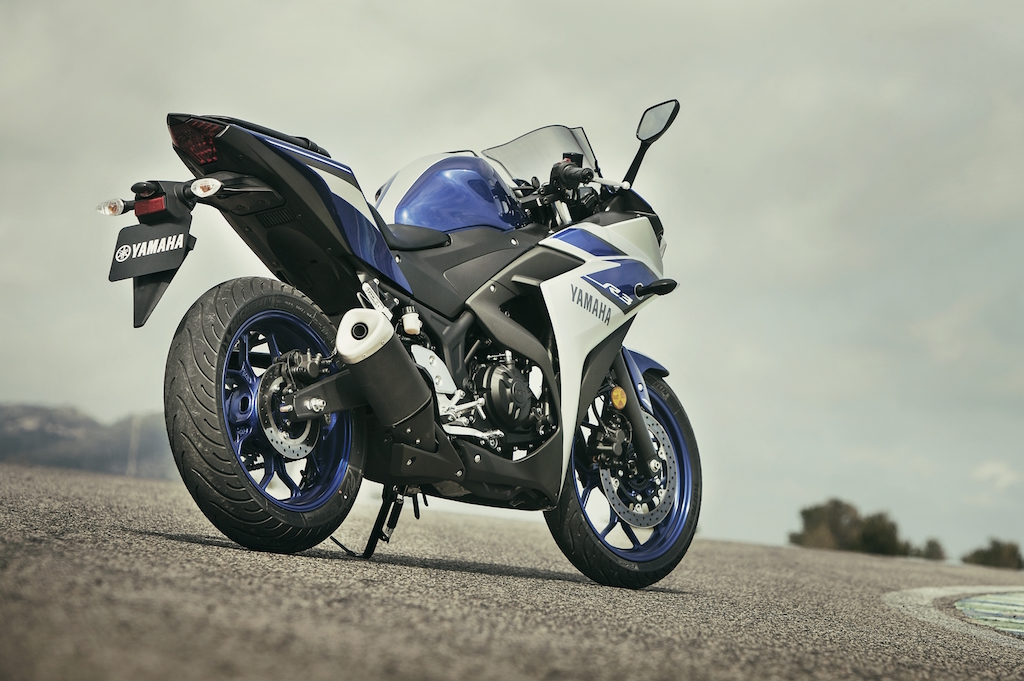 2015 Yamaha YZF-R3 India Launch