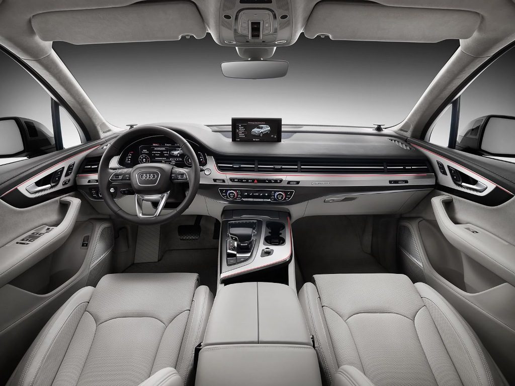 2016 Audi Q7 Interior