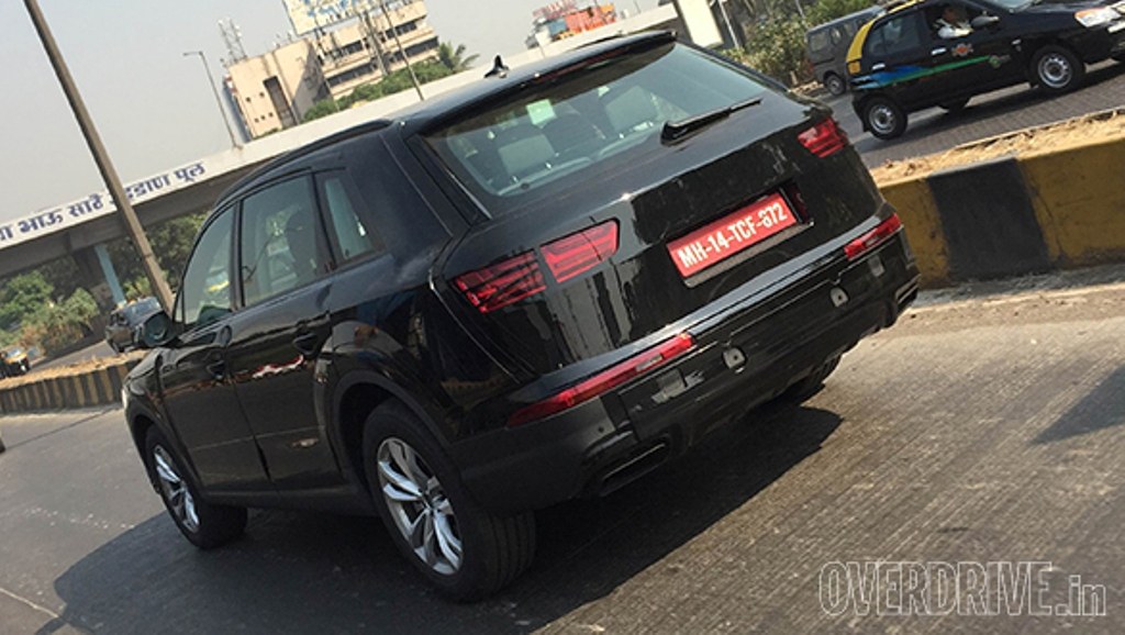 2016 Audi Q7 Spied India Rear