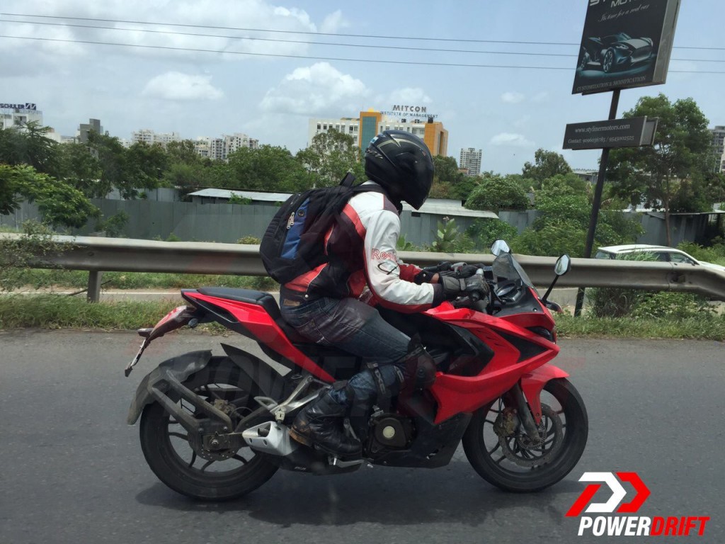 2016 Bajaj Pulsar RS 400 Test Mule