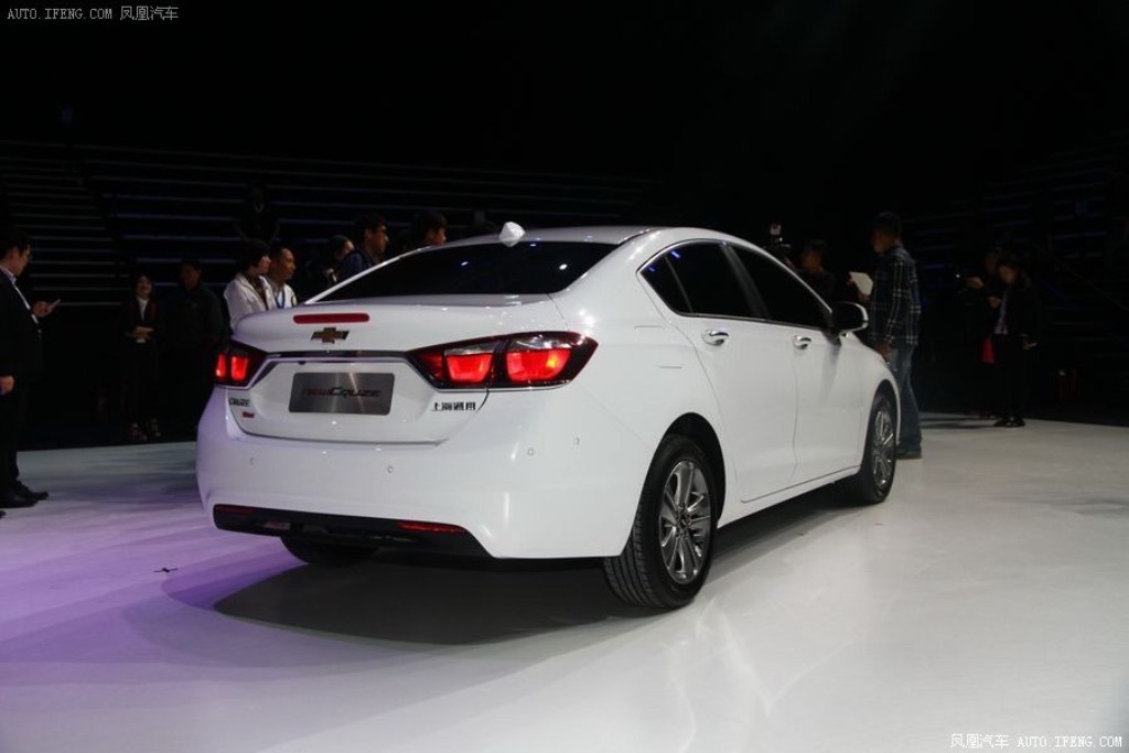 2016 Chevrolet Cruze Rear