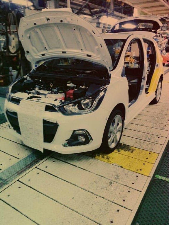 2016 Chevrolet Spark Front