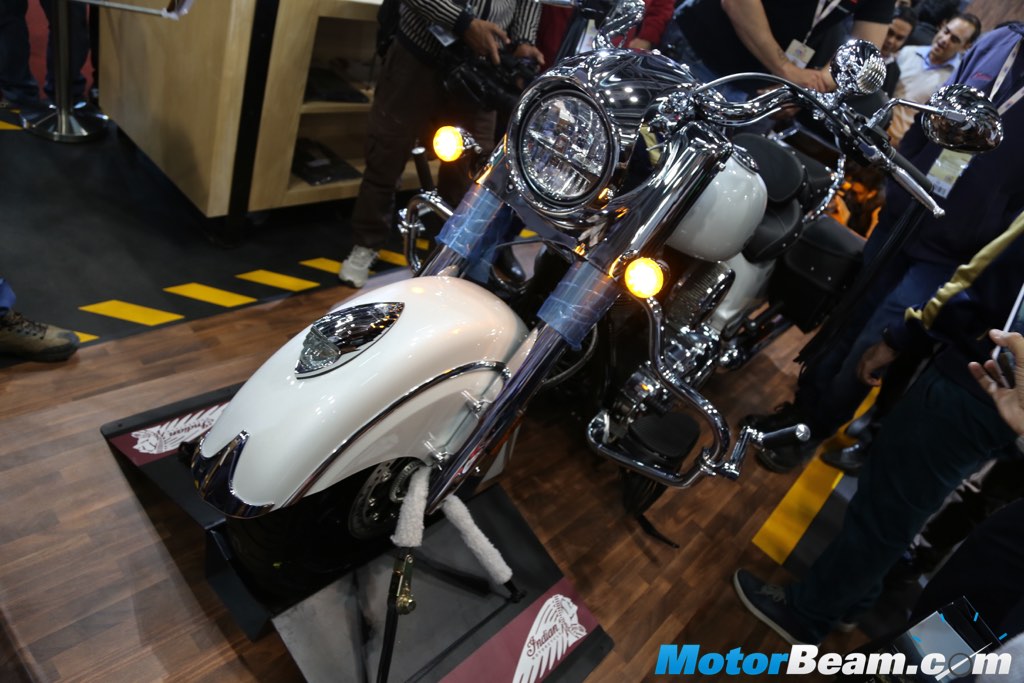 2016 Classic Chief White Front