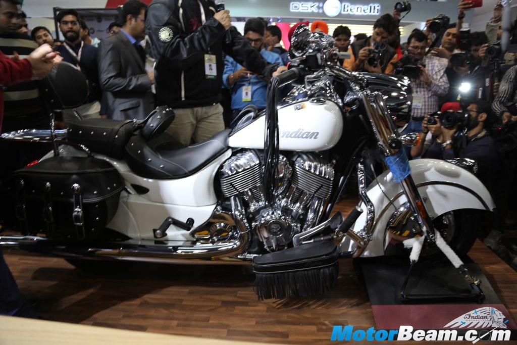 2016 Classic Chief White Side