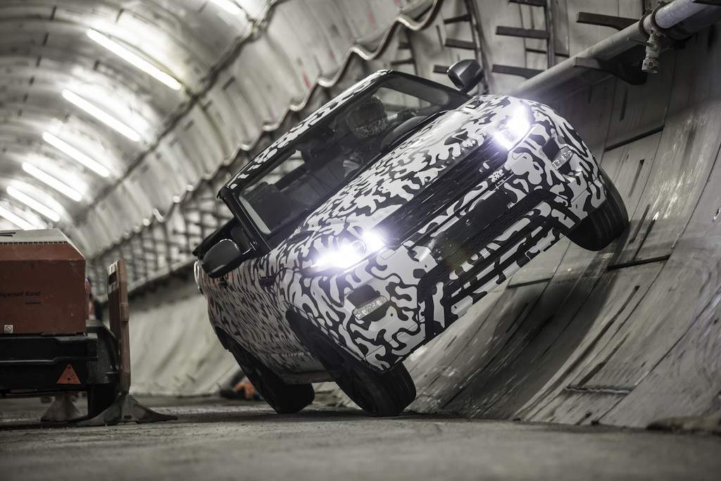 2016 Evoque Convertible Crossrail Tunnels