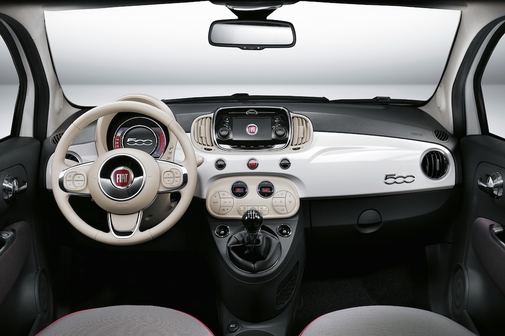 2016 Fiat 500 Facelift Dashboard
