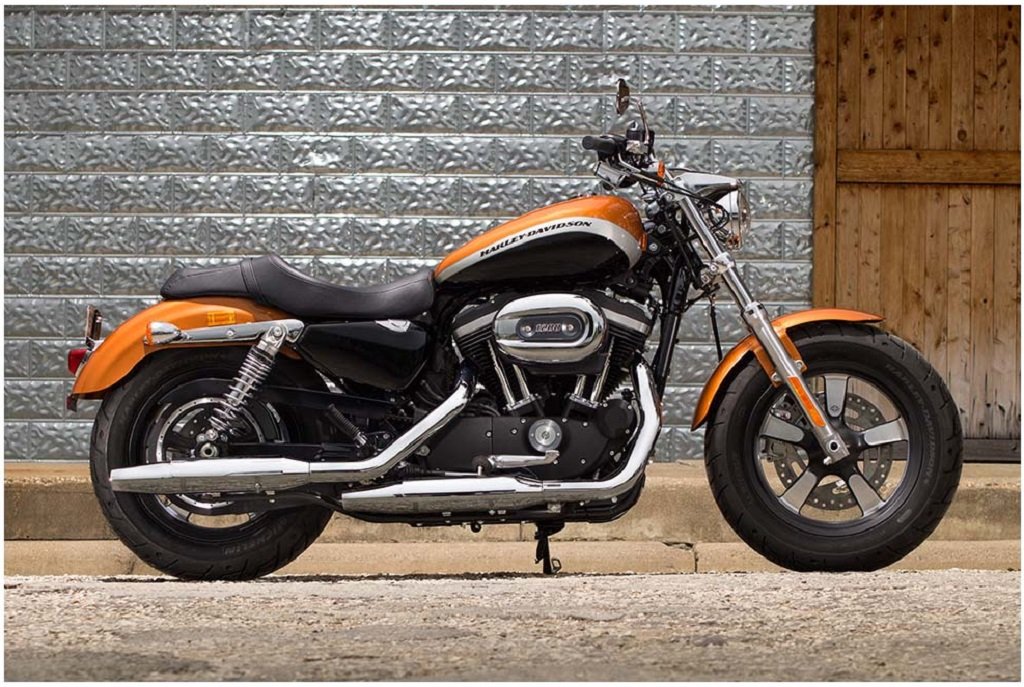 2016 Harley-Davidson 1200 Custom Dual Tone
