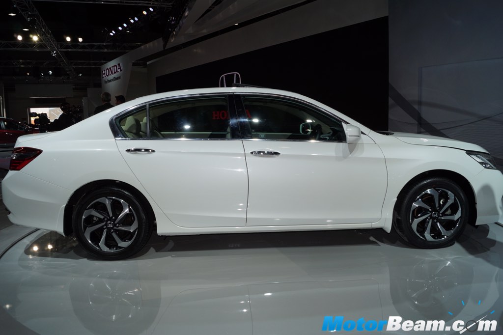 2016 Honda Accord Side