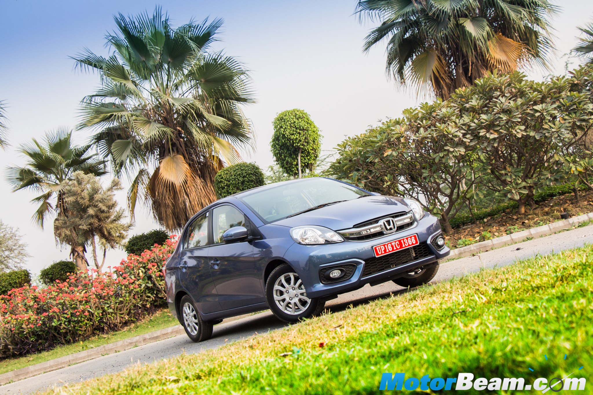 2016 Honda Amaze Facelift Review