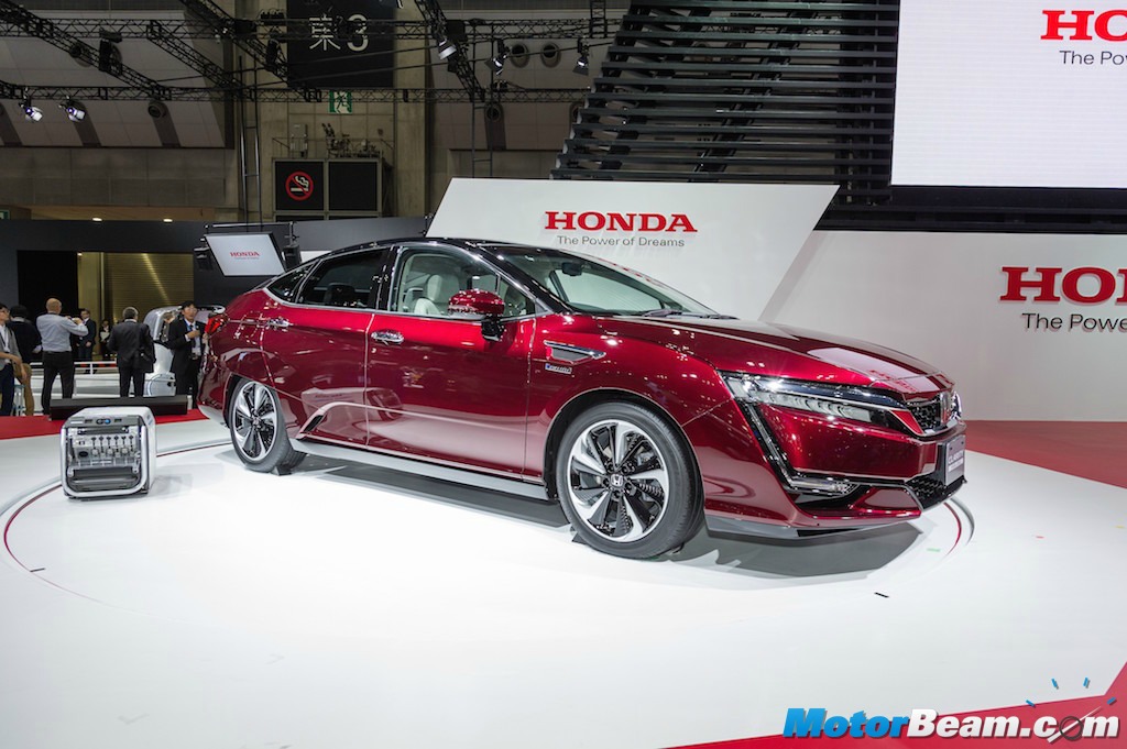 2016 Honda FCX Clarity Reveal