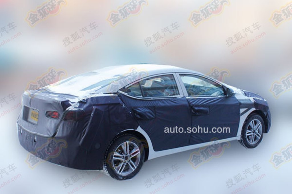 2016 Hyundai Elantra Spied Side