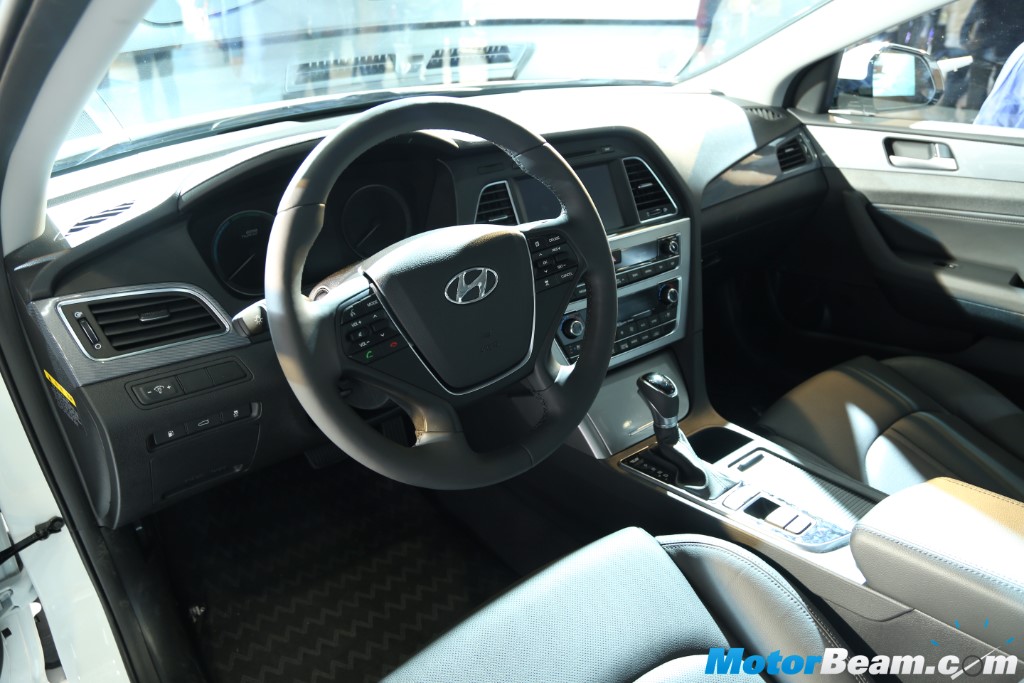 2016 Hyundai Sonata Hybrid Interiors