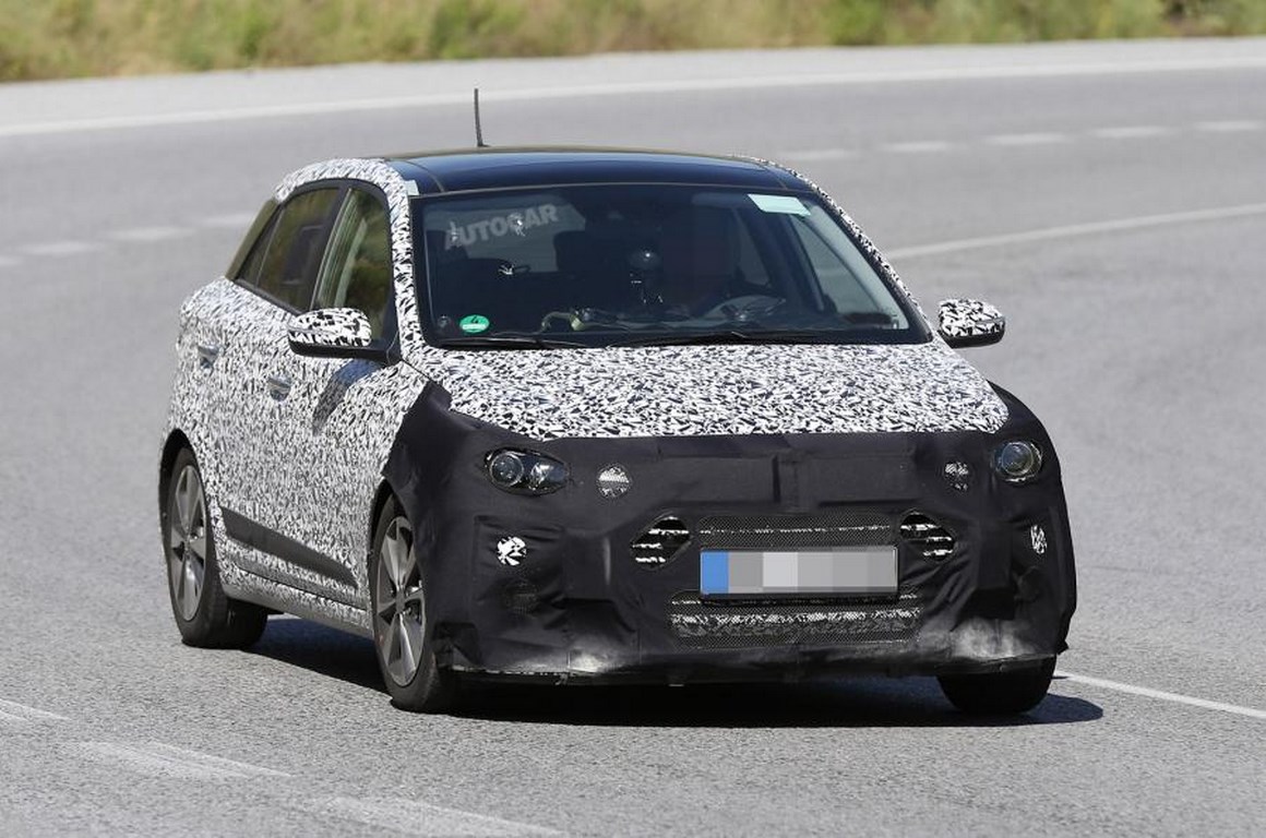 2016 Hyundai i20 Spied Testing