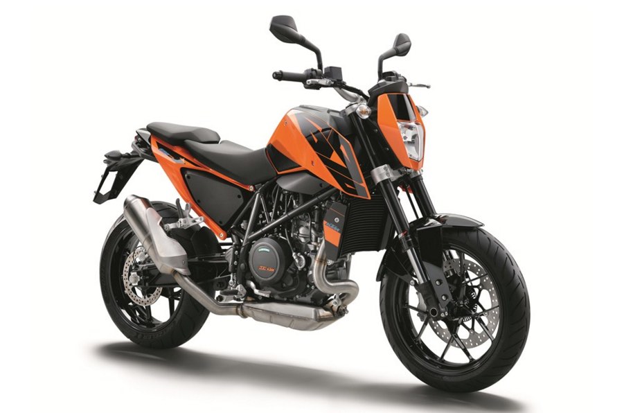 2016 KTM Duke 690 Front