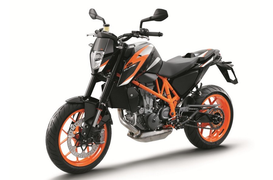 2016 KTM Duke 690 R Front
