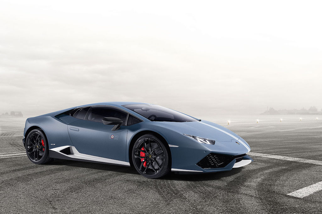 2016 Lamborghini Huracan Avio Front Three Quarters Right