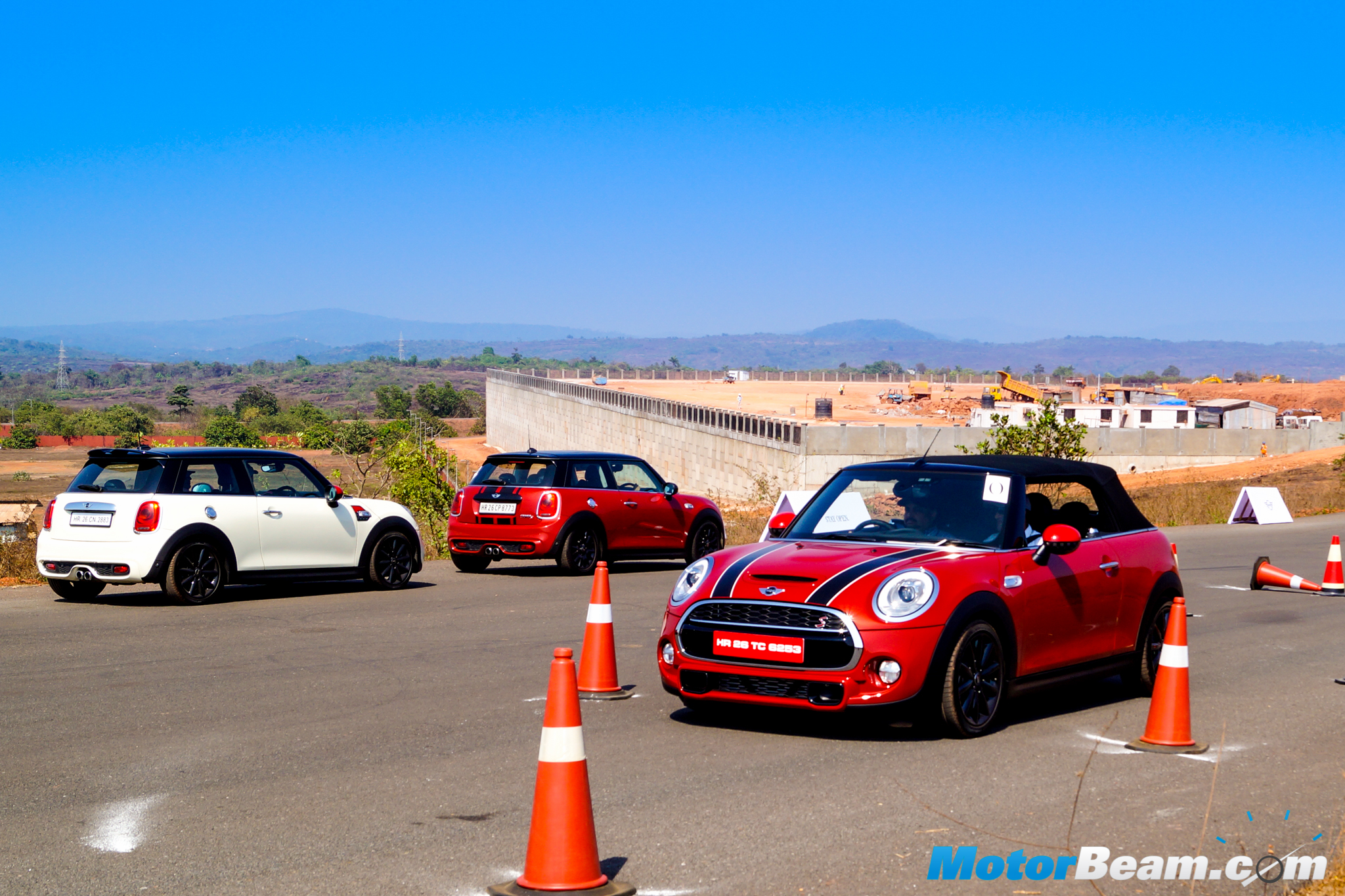 2016 MINI Convertible S Braking Test