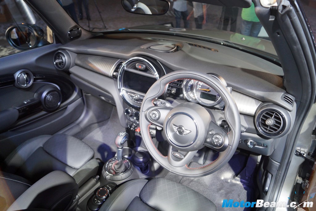 2016 MINI Convertible S Interiors