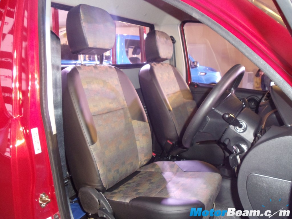 2016 Mahindra Imperio Seats