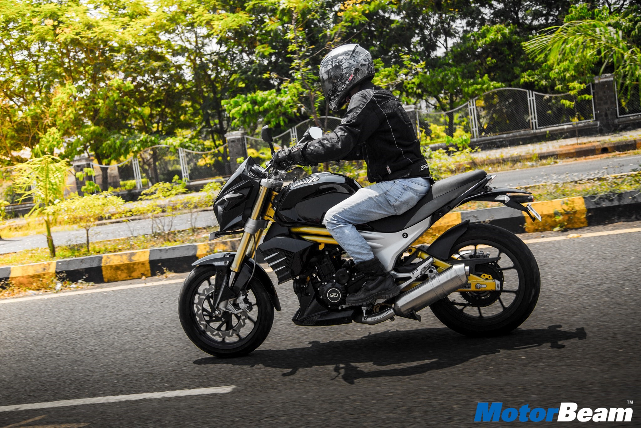 2016 Mahindra Mojo Long Term Performance