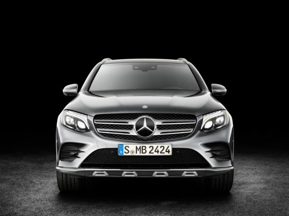 2016 Mercedes GLC Front