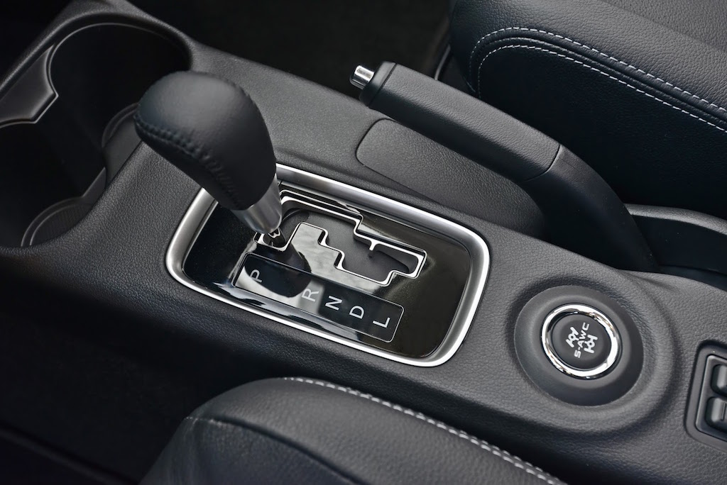 2016 Mitsubishi Outlander Facelift Unveil