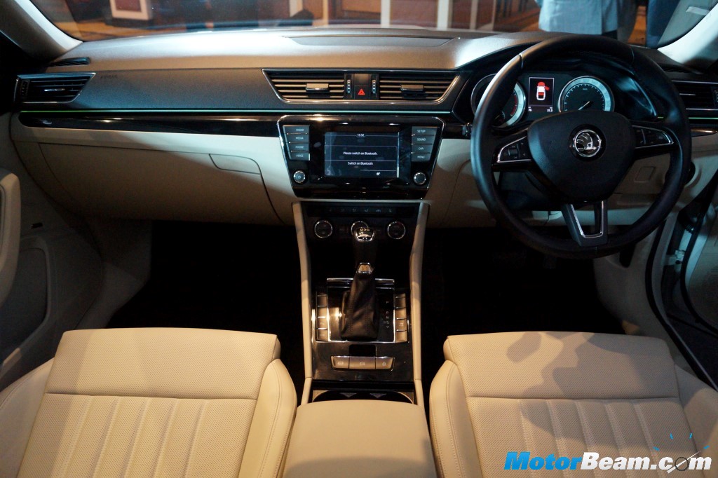 2016 Skoda Superb Interiors